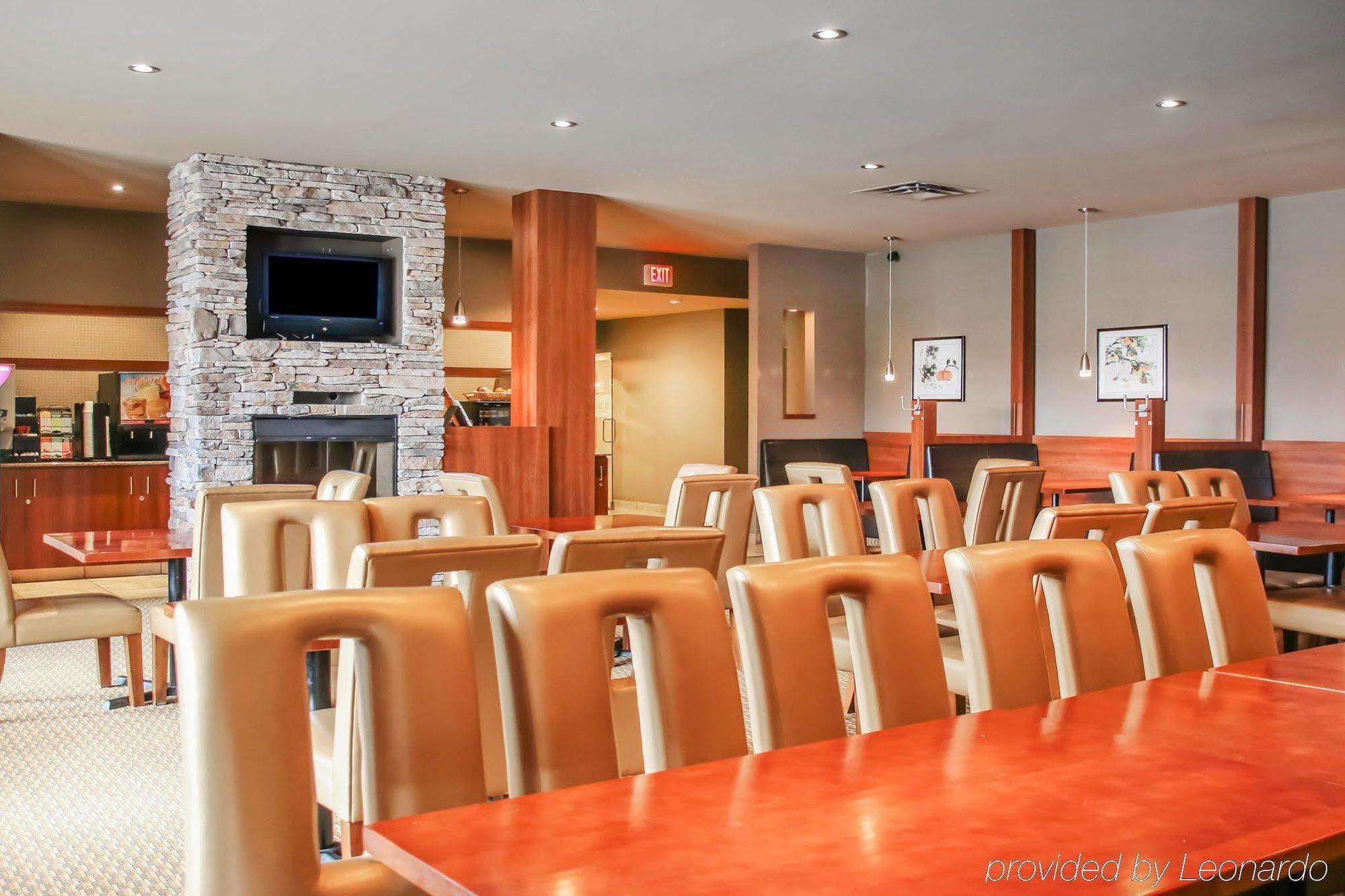 Quality Inn & Suites Виннипег Экстерьер фото